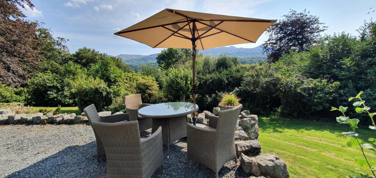 Large Mach Apartment At Pen Y Coed Hall Dolgellau Exteriör bild